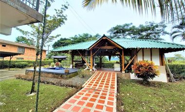 VENTA de CASA CAMPESTRE en VITERBO