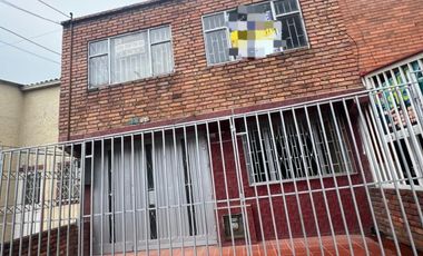 casa en arriendo en camilo torres kennedy. Cod A119915