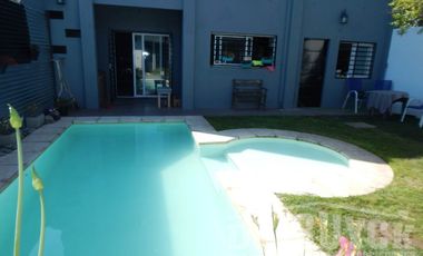 Casa en venta en Quilmes Oeste