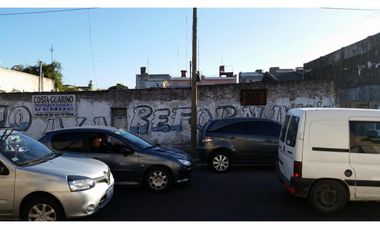 EXCELENTE LOTE DE 320M2 A 50 METROS DE AV J. M. DE ROSAS