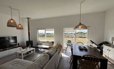 Casa en venta de 4 dorm. en Puerto Varas