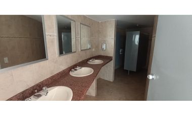 SE VENDE LOCAL COMERCIAL EN BOGOTA