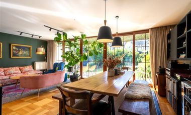 Espectacular casa remodelada calle interior sector Pocuro