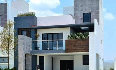 Casa Residencial 4 Recamaras en venta en exclusiva zona de Pachuca