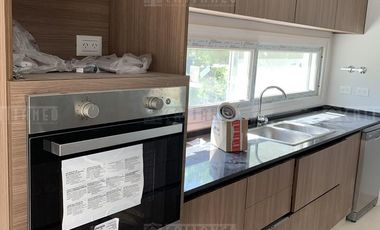 Casa en Venta en La Martona, Cañuelas, Resto de la Provincia, Buenos Aires, Argentina