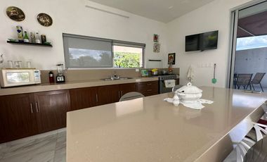 Casa en venta una planta en Mérida Yucatán, Privada Bosques de Conkal