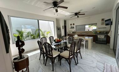 Casa en venta una planta en Mérida Yucatán, Privada Bosques de Conkal