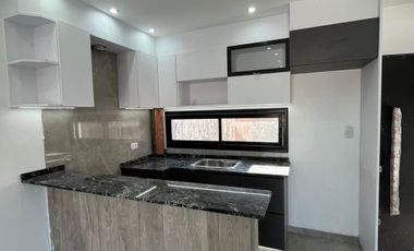 Triplex en venta en Lanus Este