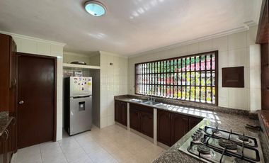 casa en venta en castillo grande. Cod V17786