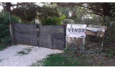 Casa 5 ambientes con dos galpones/ 1 1/4 Hectarea/ Zona La Trinidad