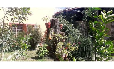 Casa 5 ambientes con dos galpones/ 1 1/4 Hectarea/ Zona La Trinidad