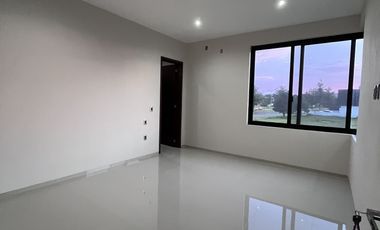 Oportunidad Residencia en venta Valle Imperial
