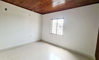 COD. 649 - SE VENDE CASA - BARRIO: BOSTON