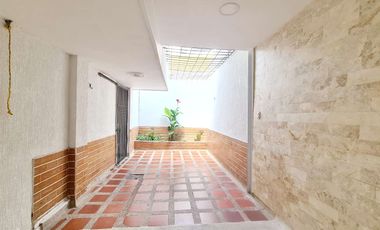 COD. 649 - SE VENDE CASA - BARRIO: BOSTON
