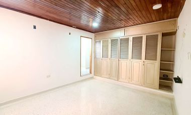 COD. 649 - SE VENDE CASA - BARRIO: BOSTON