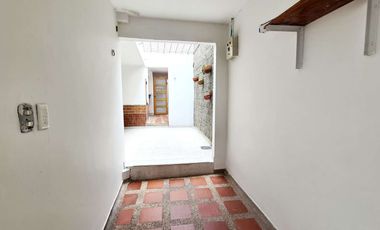 COD. 649 - SE VENDE CASA - BARRIO: BOSTON
