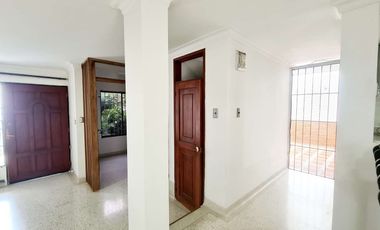 COD. 649 - SE VENDE CASA - BARRIO: BOSTON