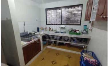 Casa contemporánea en el centro de Montería, barrio la Ceiba
