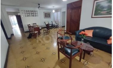 Casa contemporánea en el centro de Montería, barrio la Ceiba