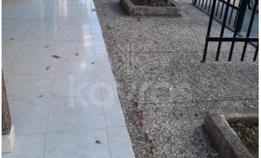 Casa contemporánea en el centro de Montería, barrio la Ceiba