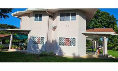 CASA DE DOS PLANTAS AL LADO DE LA PANAMERICANA