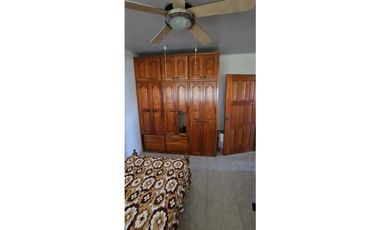 CASA DE DOS PLANTAS AL LADO DE LA PANAMERICANA