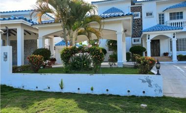 ALQUILER CASA CON PISCINA EN PLAYA BLANCA  (6)