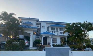 ALQUILER CASA CON PISCINA EN PLAYA BLANCA  (6)