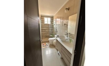 VENTA CASA EN ALTOS DEL BOSQUE - BARRIADA EL DORAL - PANELES SOLARES