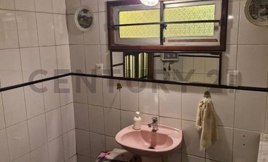 Rumah Hook Luas Disewakan Di Lokasi Premium Di Pondok Indah