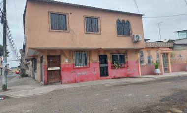 Vendo casa rentera esquinera en Fertisa, santiago roldos, sur de Guayaquil, GraC