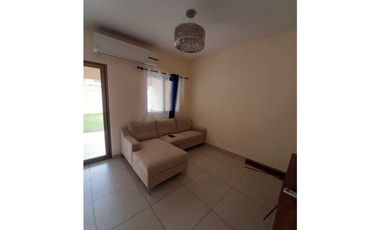 SE VENDE O SE ALQUILA CASA AMOBLADA EN WOODLAND PANAM PACFICO
