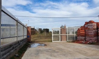 Galpónes 2000 m2 en total s/Lote 8600m2(108x80)a 100m Ruta11