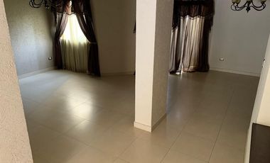 Renta Casa PRIVADAS PORTAL CUMBRES Super Equipada PANELES SOLARES Amenidades