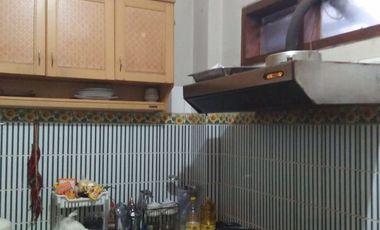 Kostan murah lt/lb: 200/350, bangunan 2 Lantai Kamar tidur 12 (kamar pribadi 5, kamar kost 7) Km 4 SHM