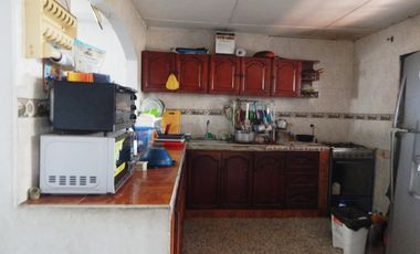 casa en venta en san roque. Cod V88117