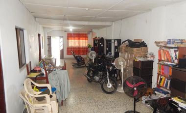 casa en venta en san roque. Cod V88117