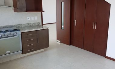 CASA EN RENTA EN  LOMAS DE ANGELOPOLIS $17,000