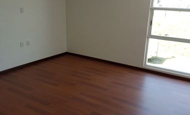 CASA EN RENTA EN  LOMAS DE ANGELOPOLIS $17,000