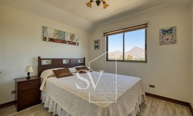 Casa en arriendo de 4 dorm. en Lo Barnechea