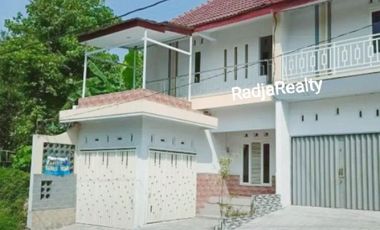 Rumah Baru Minimalis & Ruang Usaha Pinggir Jalan di JL. Kaliurang Km. 8,5