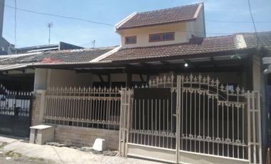 Rumah 1,5 Lantai Under 1M di Semolowaru
