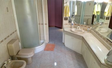 Venta de casa de 5 ambientes San Justo