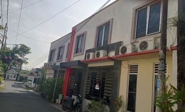 DIJUAL Rumah Kos 2 Lantai Jl.Kartini Gresik Kota
