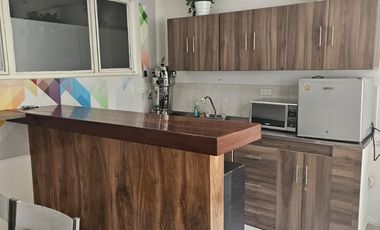 casa en arriendo en la castellana. Cod A8408243