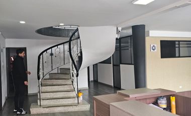casa en arriendo en la castellana. Cod A8408243
