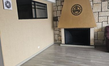 casa en arriendo en la castellana. Cod A8408243