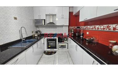 Venta De Departamento Duplex Urb. Mochica Con Potencial De Negocio