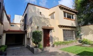 Casa con uso de suelo en la Colonia Insurgentes San Borja