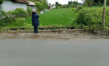 TANAH STRATEGIS MANGKU JALAN LEBAR ASPAL DUA MUKA DEKAT PABRIK SGM
